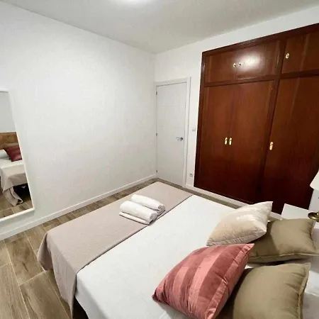 Apartamenticos Libertad I アパート サラゴサ