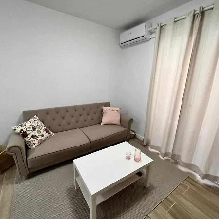 Apartamenticos Libertad I アパート サラゴサ